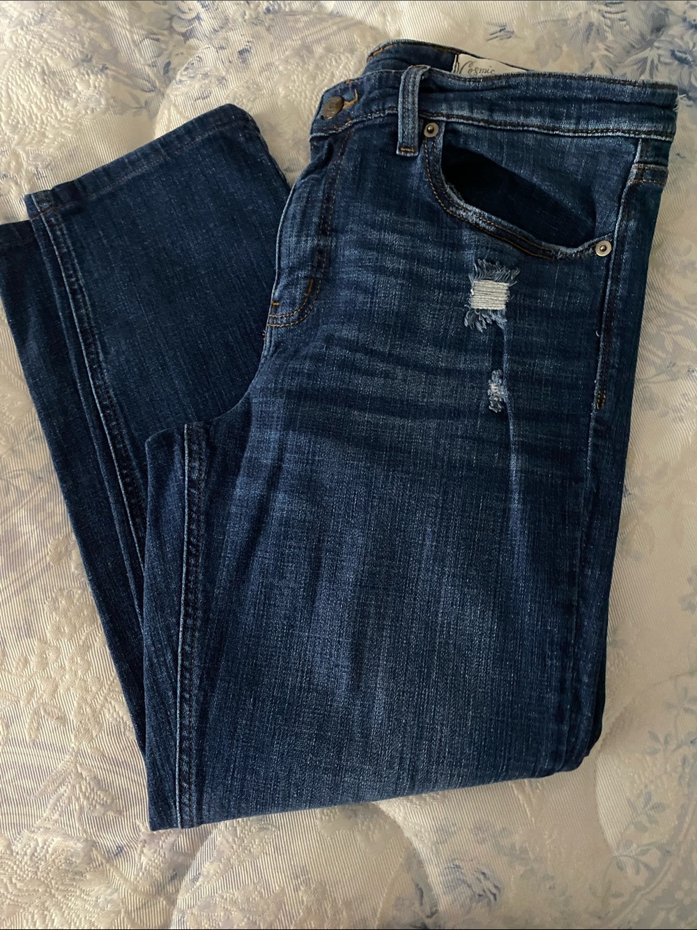 Cosmic Blue Love Distressed Jeans size 33